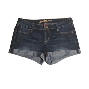 Arizona Jeans Dark Denim Low Rise Shorts Size 9